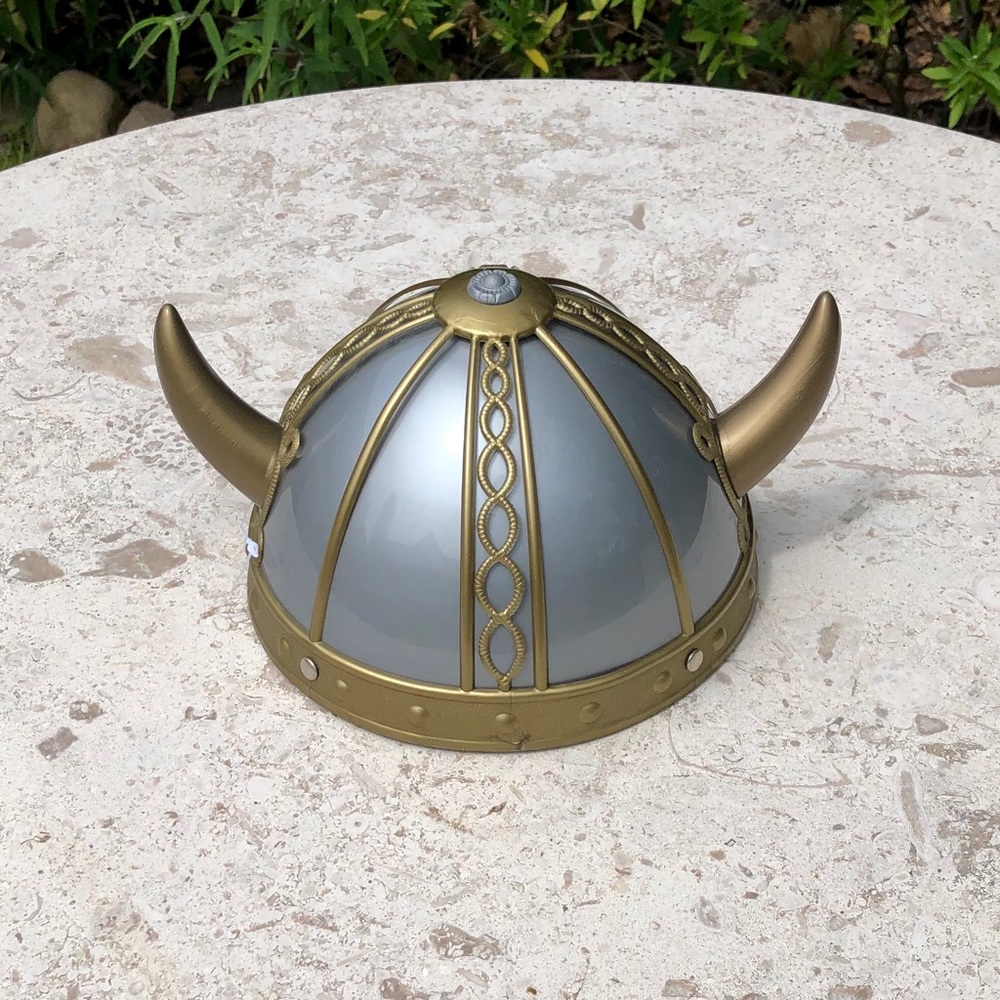 *BOGO Free* Adult Unisex Viking Hat NWOT
